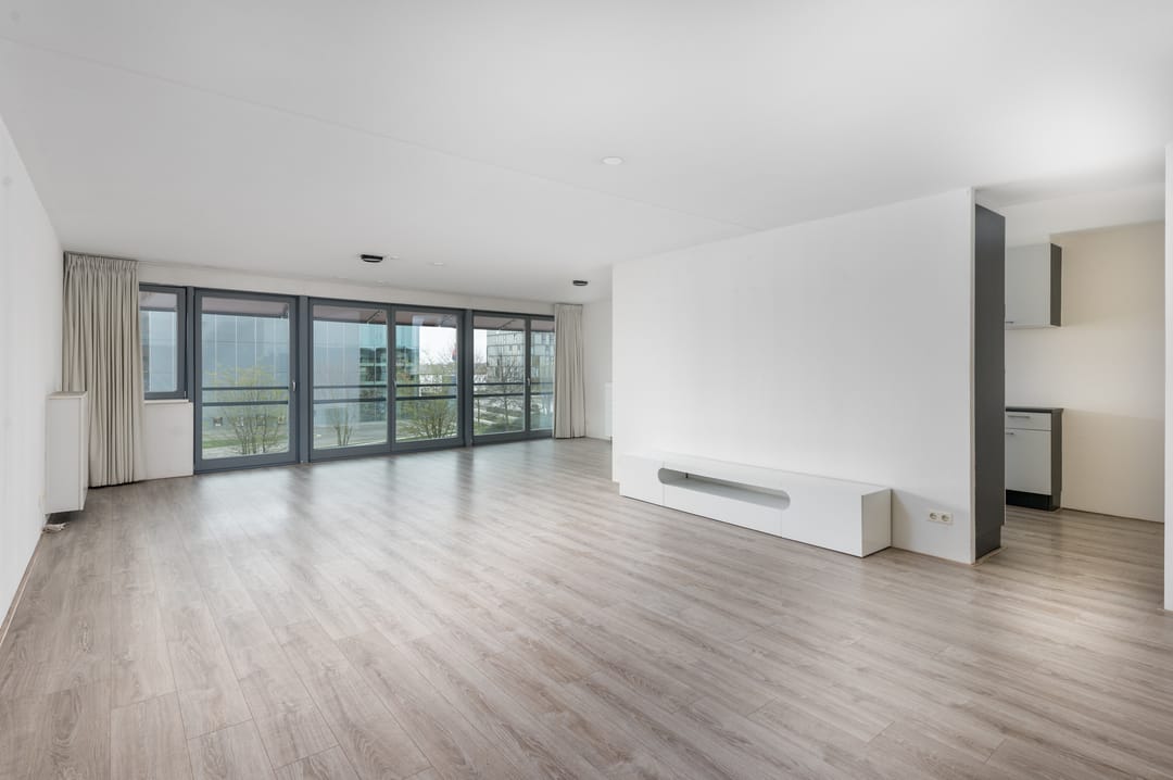 Spacious Duplex Apartment with Stunning Weerwater Views in Almere Centre — 23