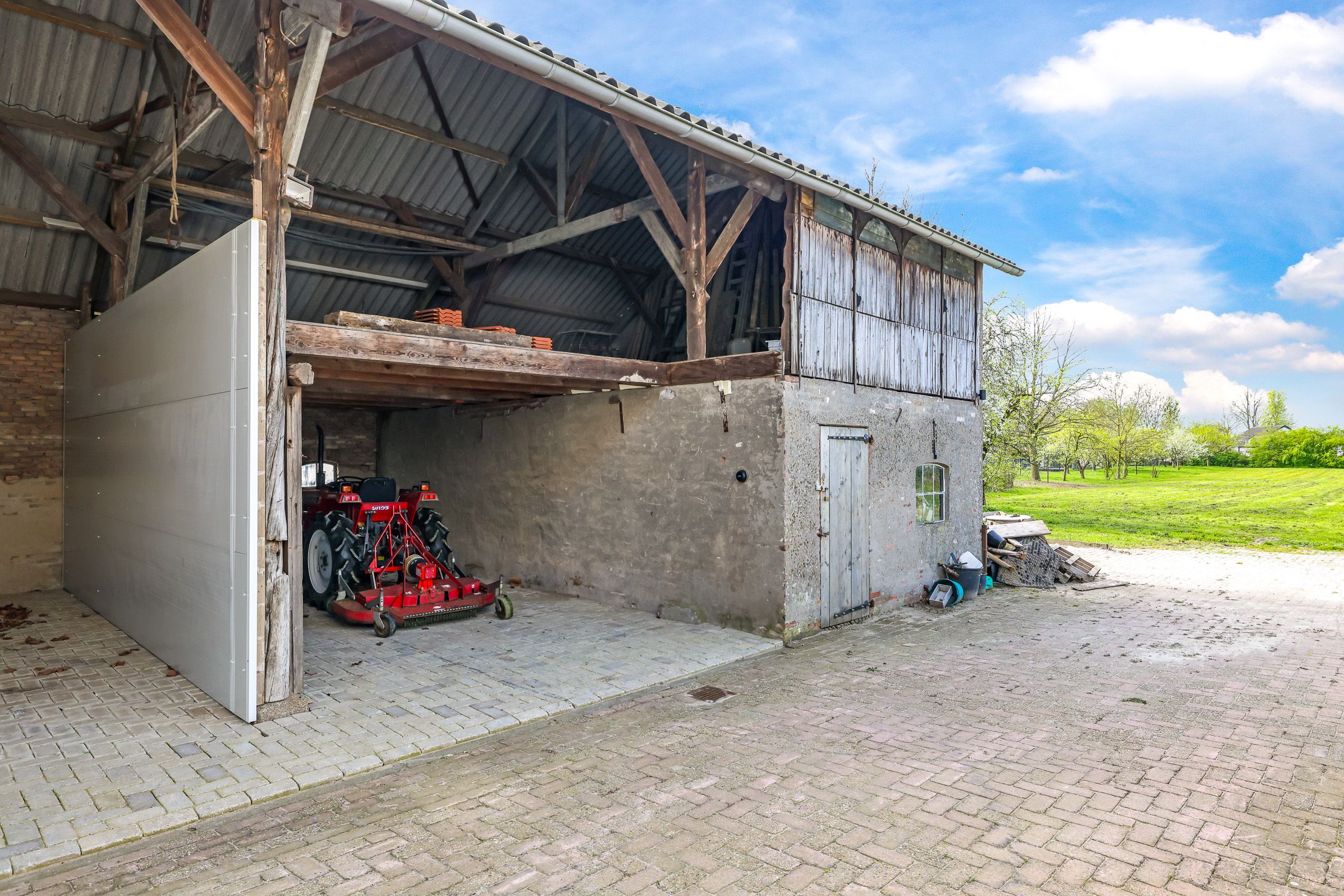 Photo 42 of Verlengde Emmastraat 35