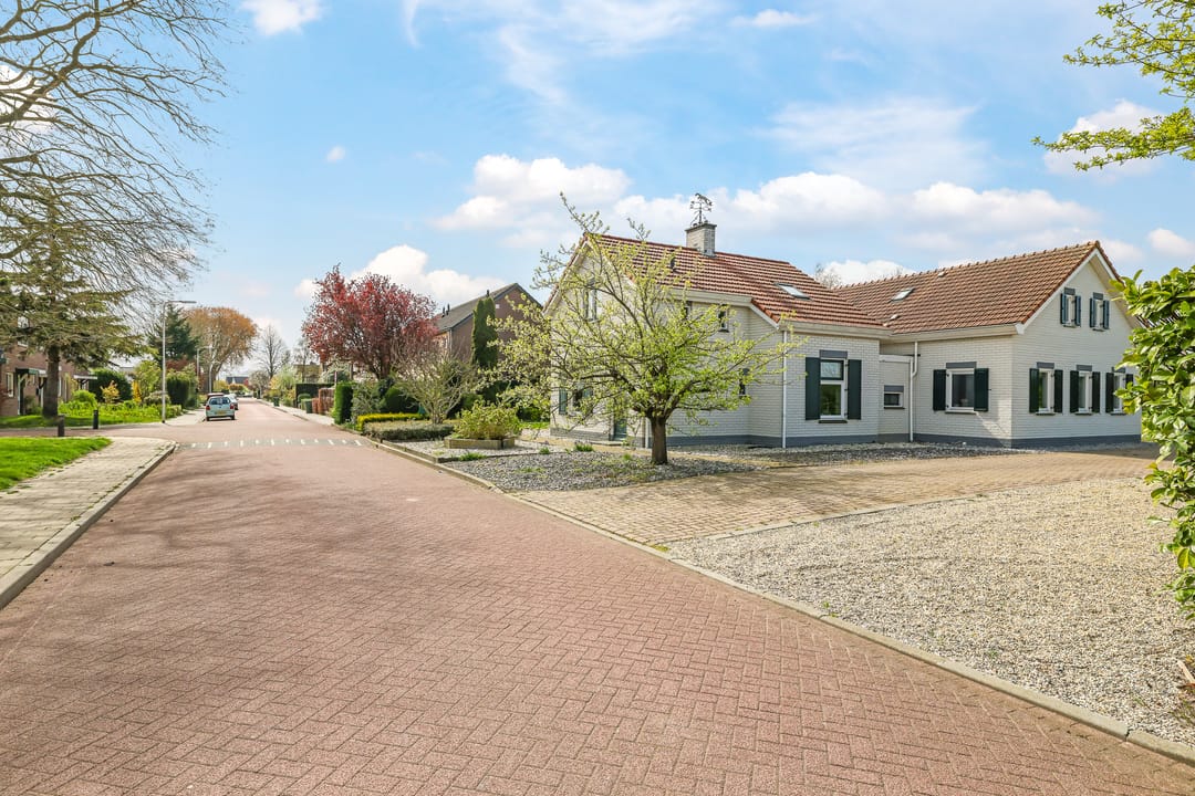 Photo 56 of Verlengde Emmastraat 35