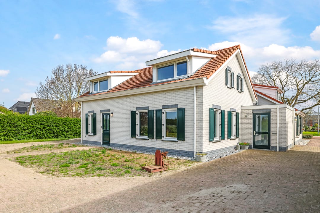 Photo 37 of Verlengde Emmastraat 35