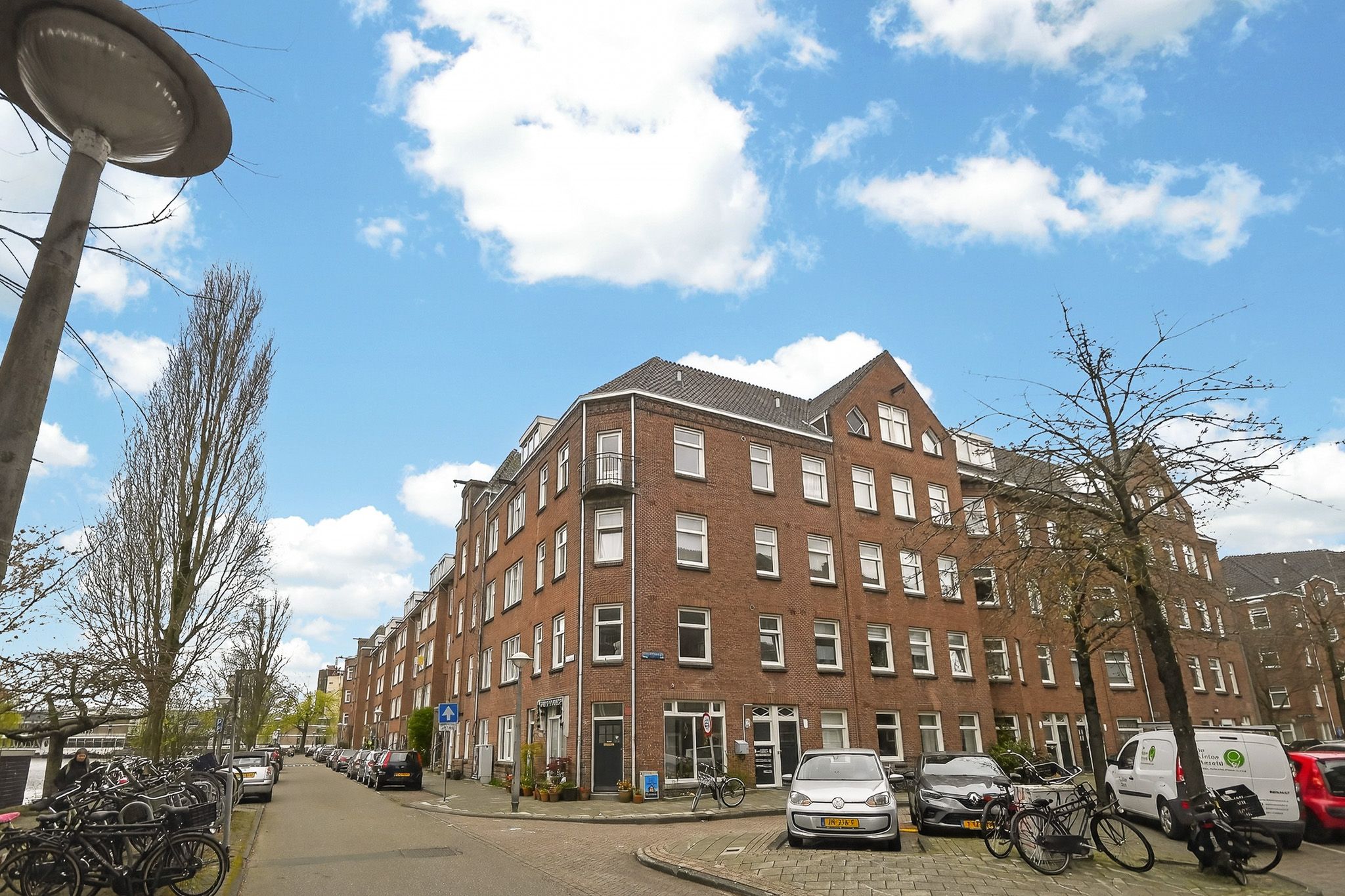 Photo 42 of Pienemanstraat 86