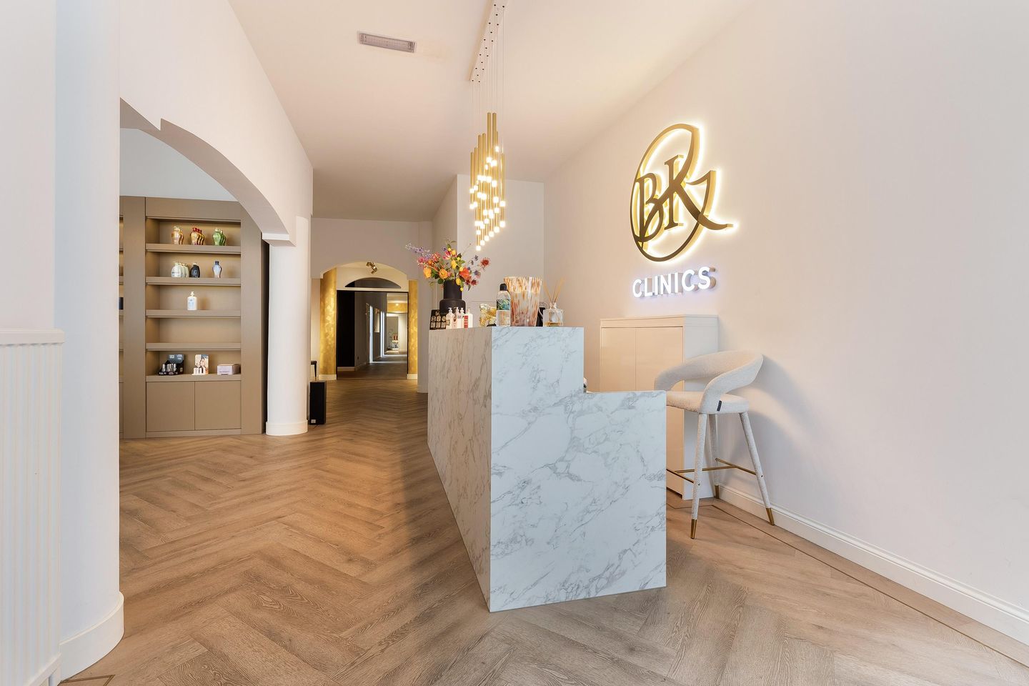 View photo 2 of Kamperstraat 15