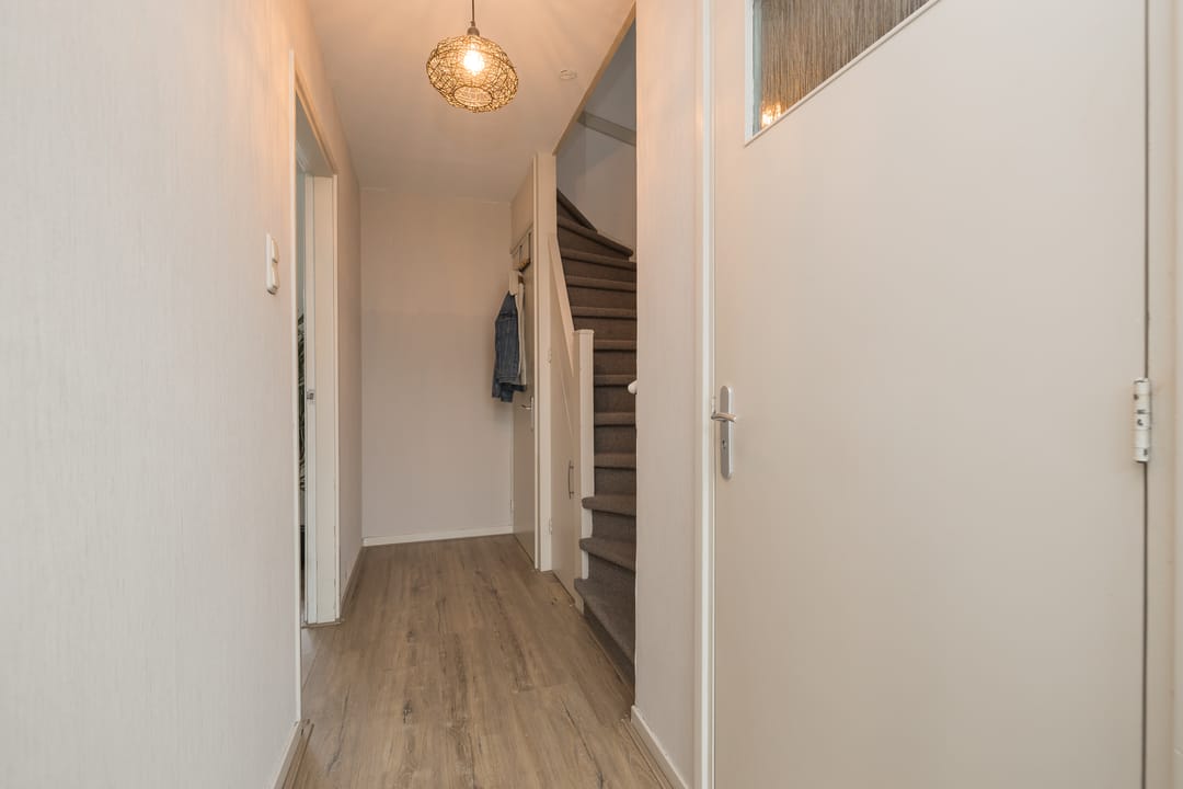 Photo 8 of van den Woudestraat 26