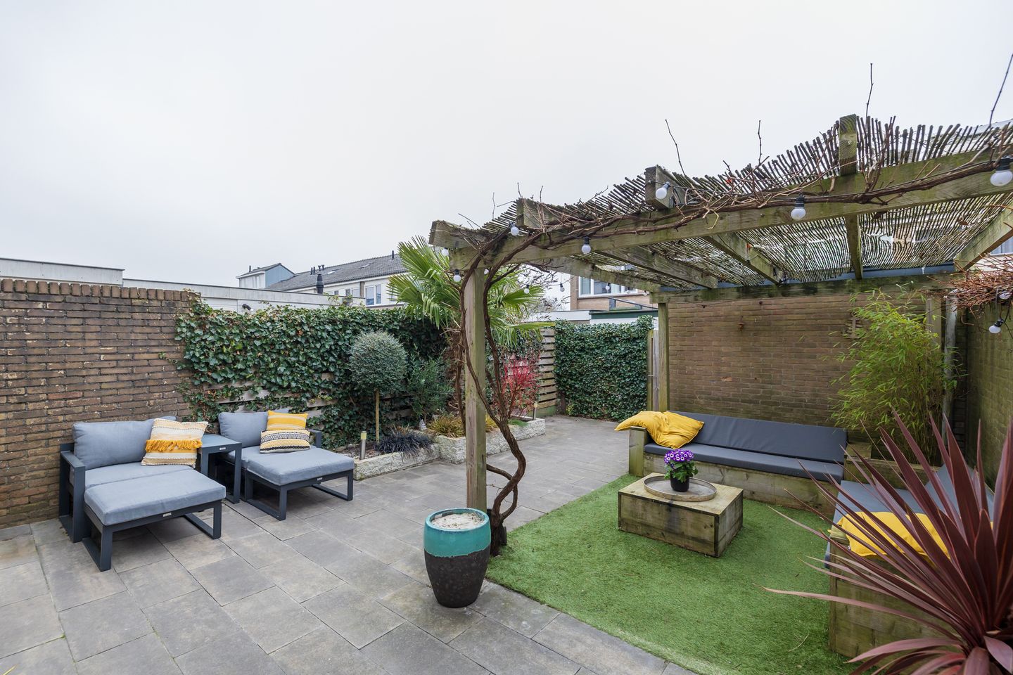 Photo 19 of van den Woudestraat 26