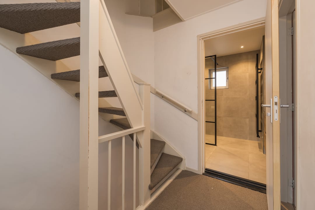 Photo 23 of van den Woudestraat 26