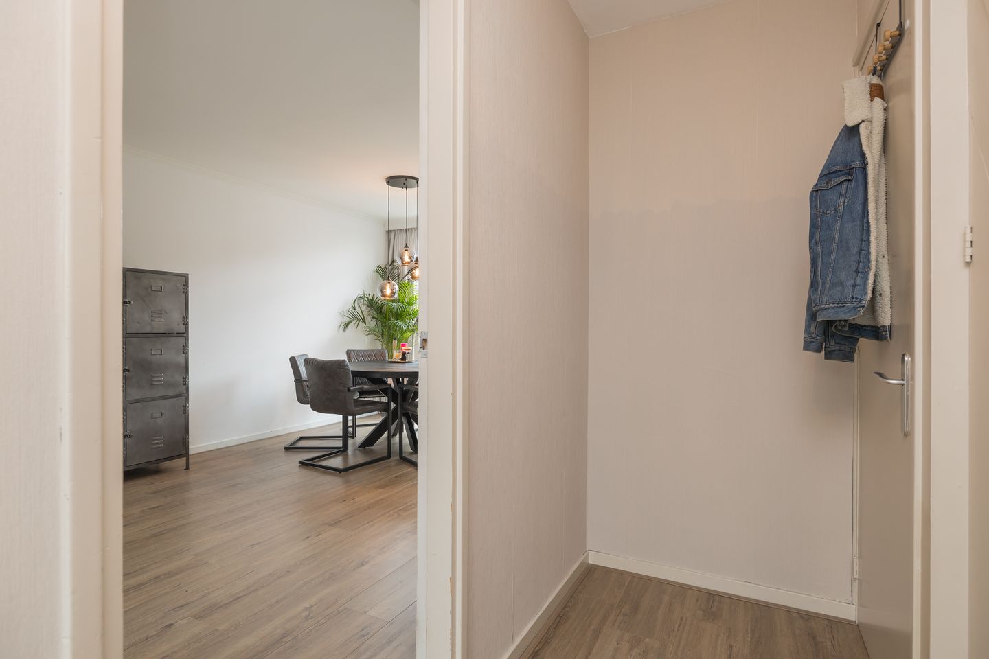 Photo 10 of van den Woudestraat 26