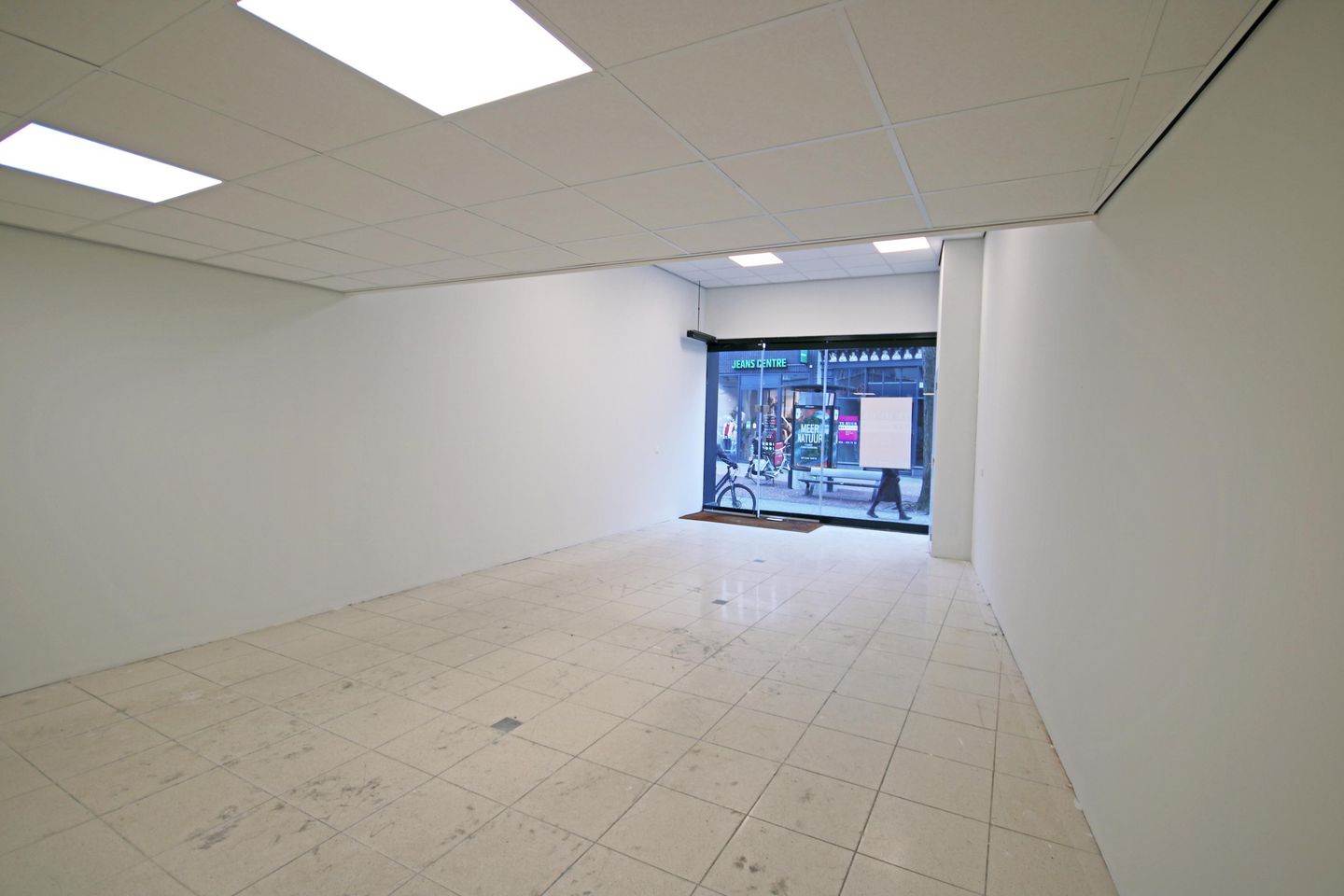 View photo 4 of Diezerstraat 54