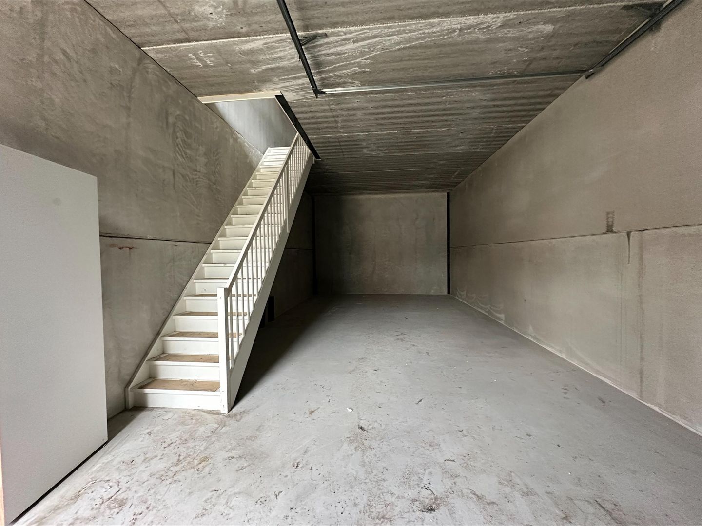 View photo 5 of L.J. Costerstraat 11-o