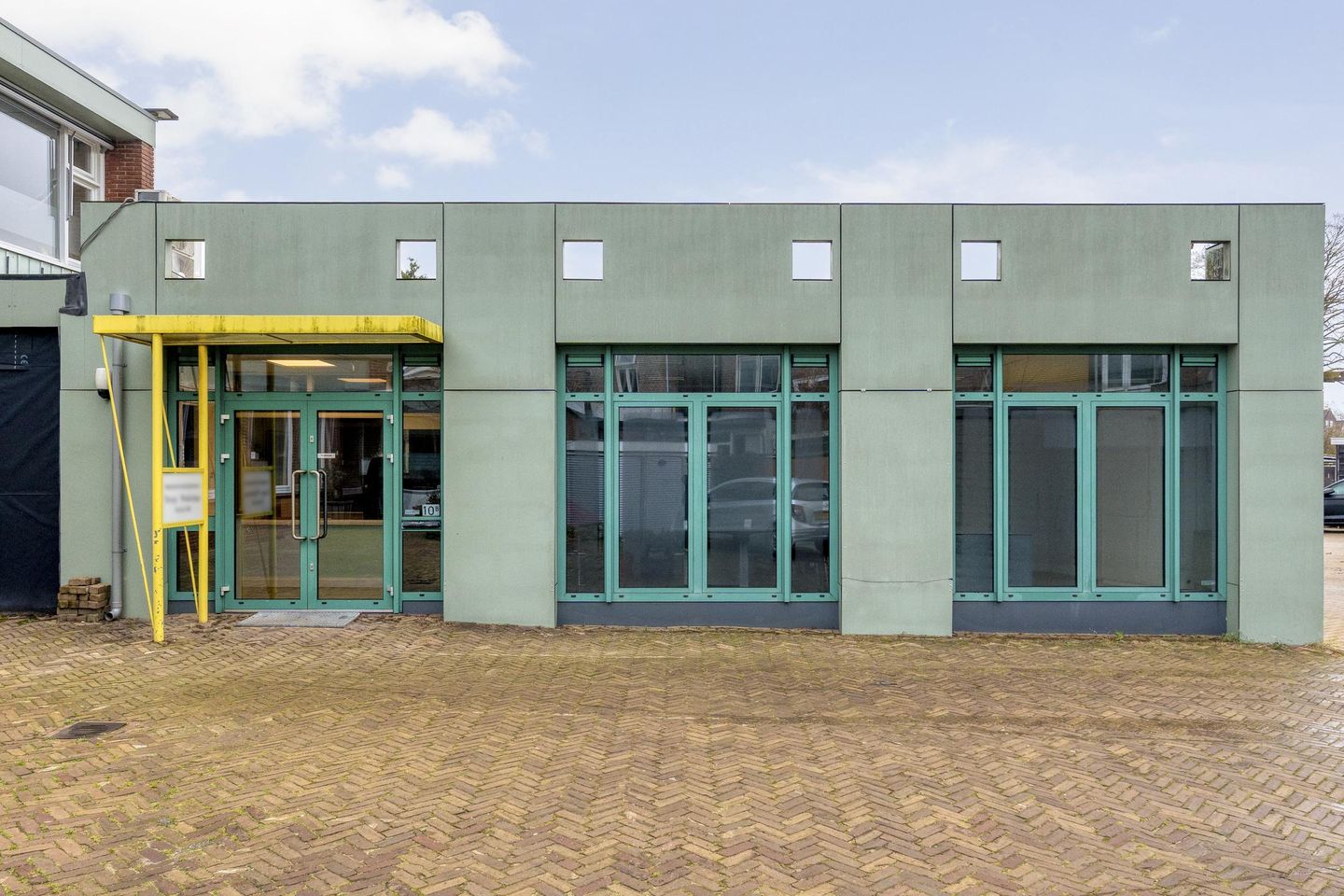 View photo 4 of Brink 10-B