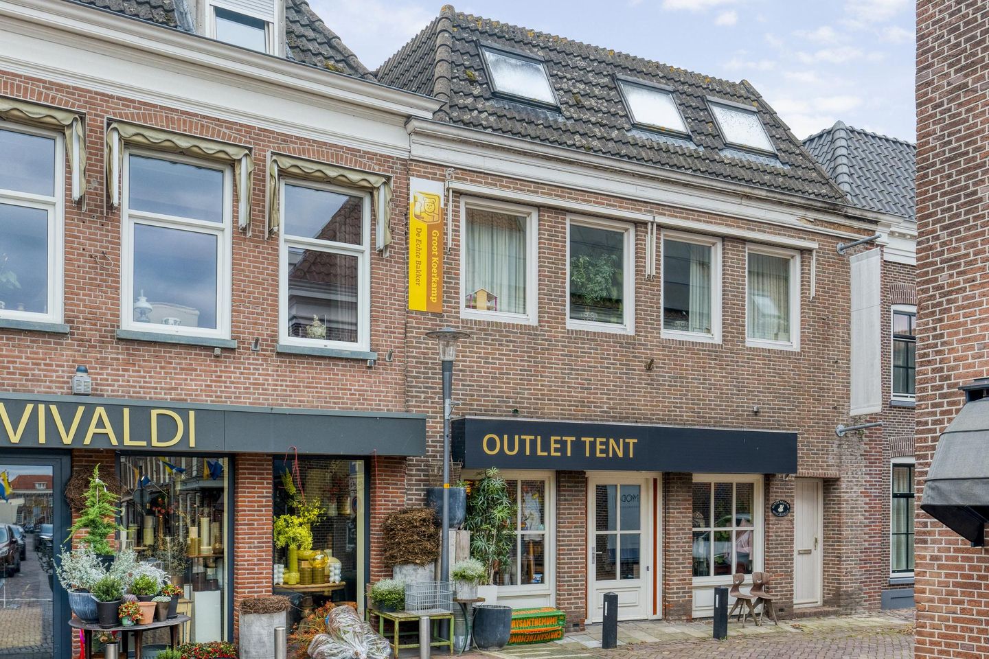 View photo 5 of Langestraat 10