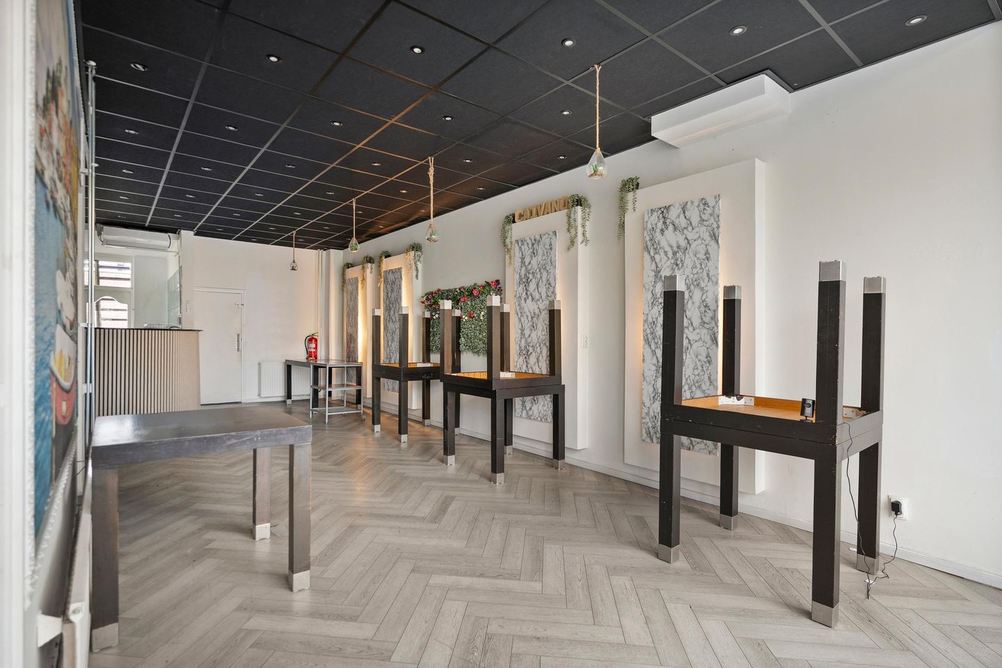 View photo 3 of Diezerkade 9