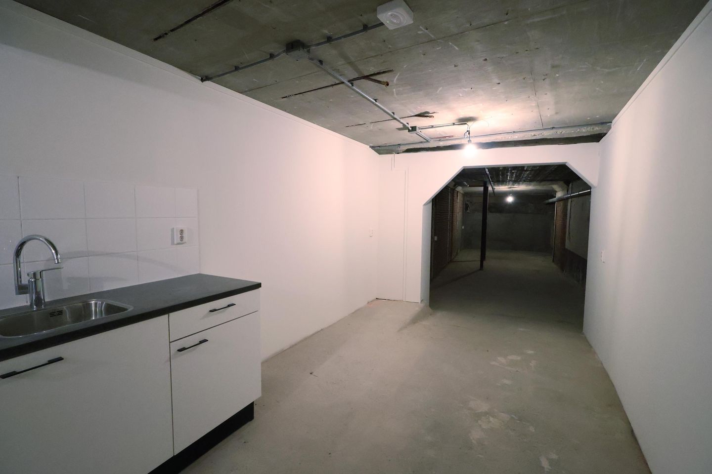 View photo 5 of Diezerstraat 32