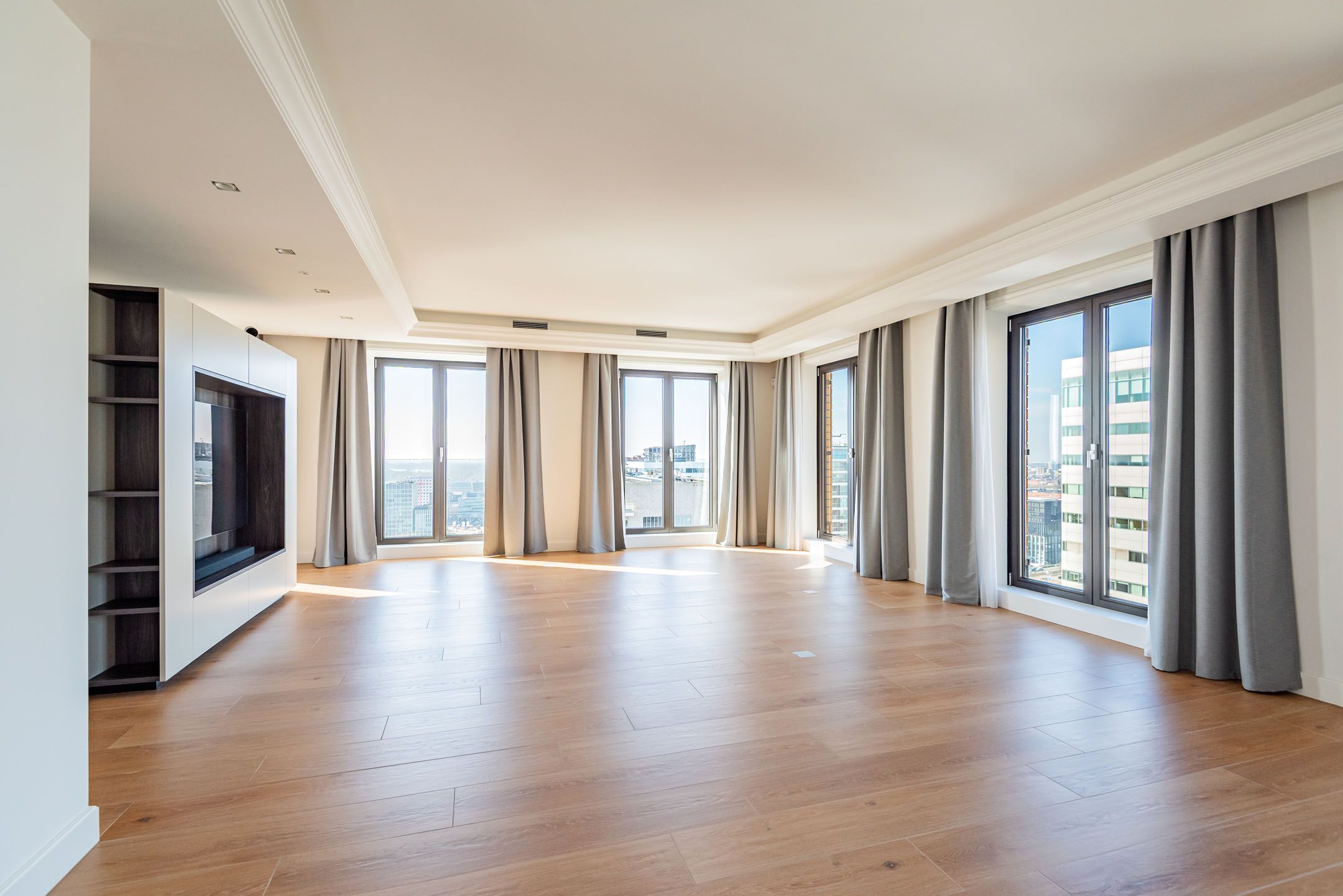 Foto 12 van Gustav Mahlerplein 279