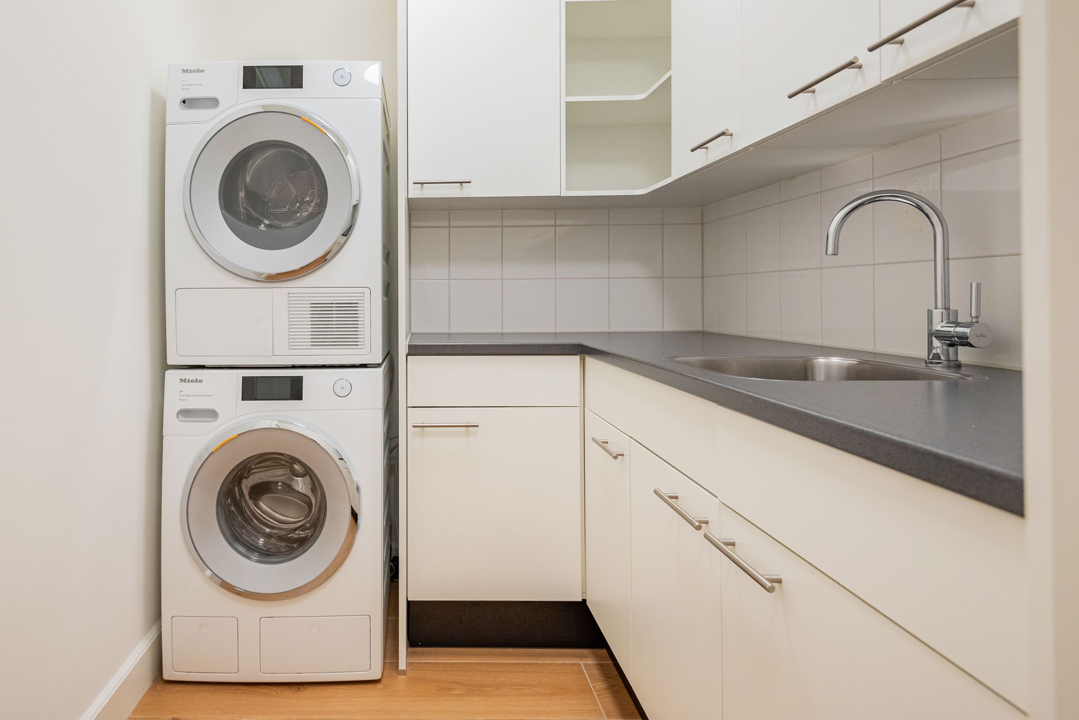 Foto 27 van Gustav Mahlerplein 279