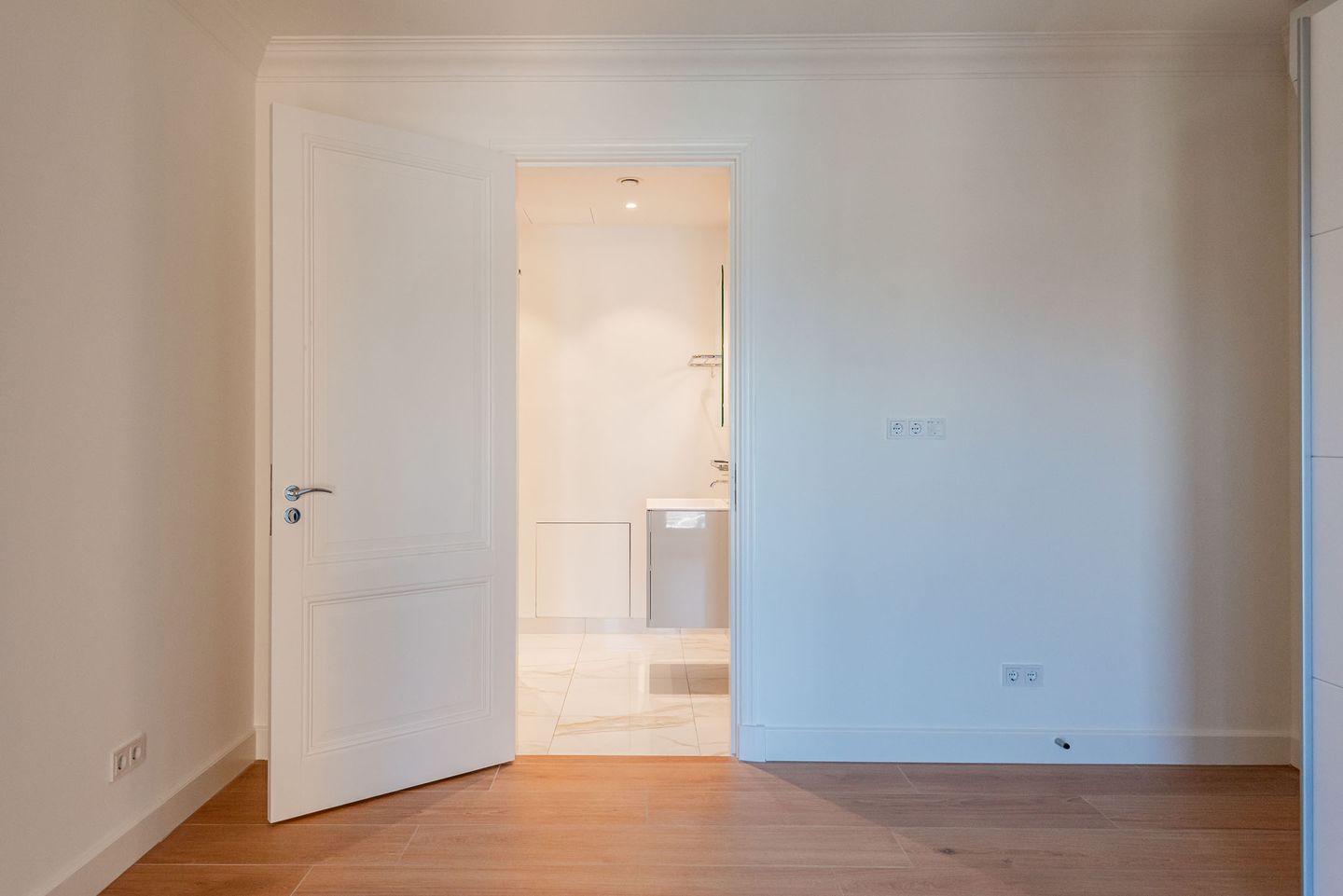 Foto 40 van Gustav Mahlerplein 279