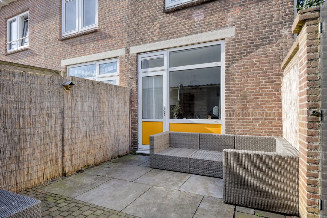 Ideal starter home in popular Indische Buurt near Delft city centre — 26