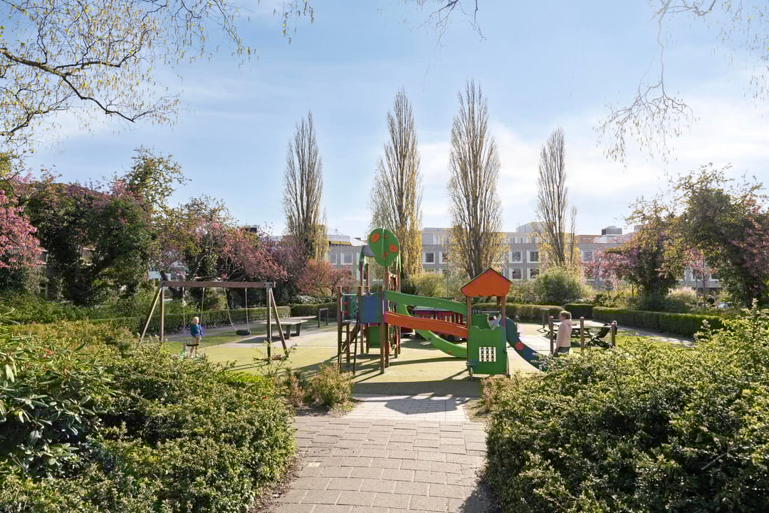 Photo 43 of Gerbrand Bakkerstraat 42-A