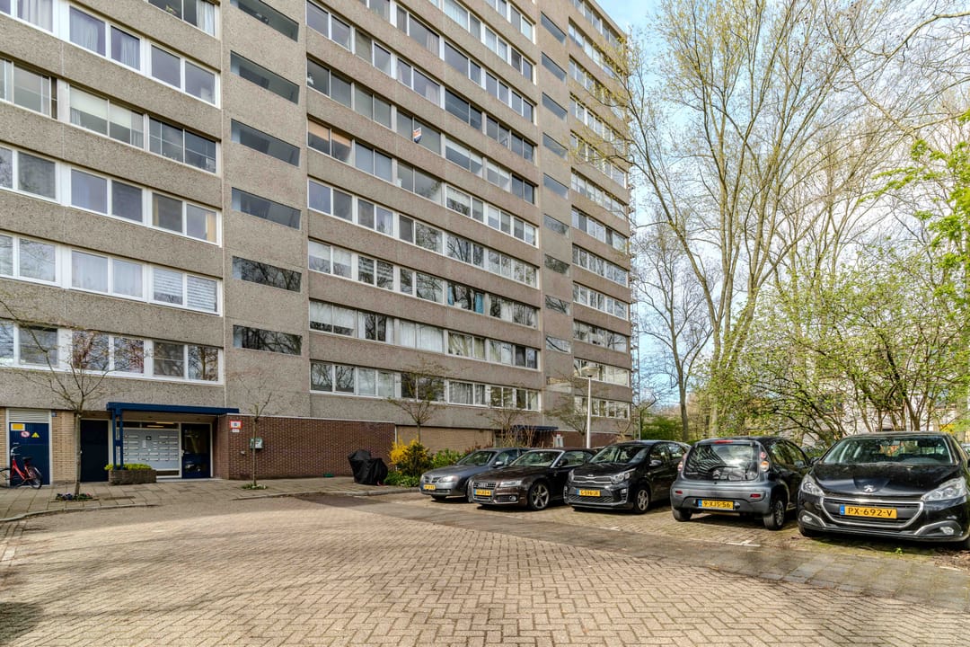 Foto 2 van Aart van der Leeuwlaan 38