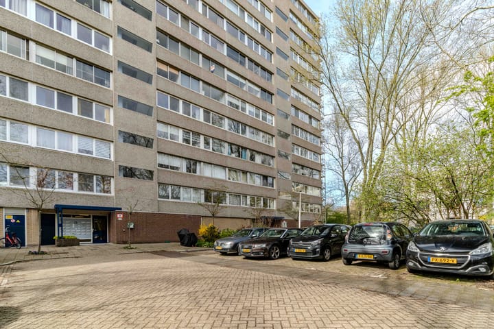 Foto 2 van Aart van der Leeuwlaan 38