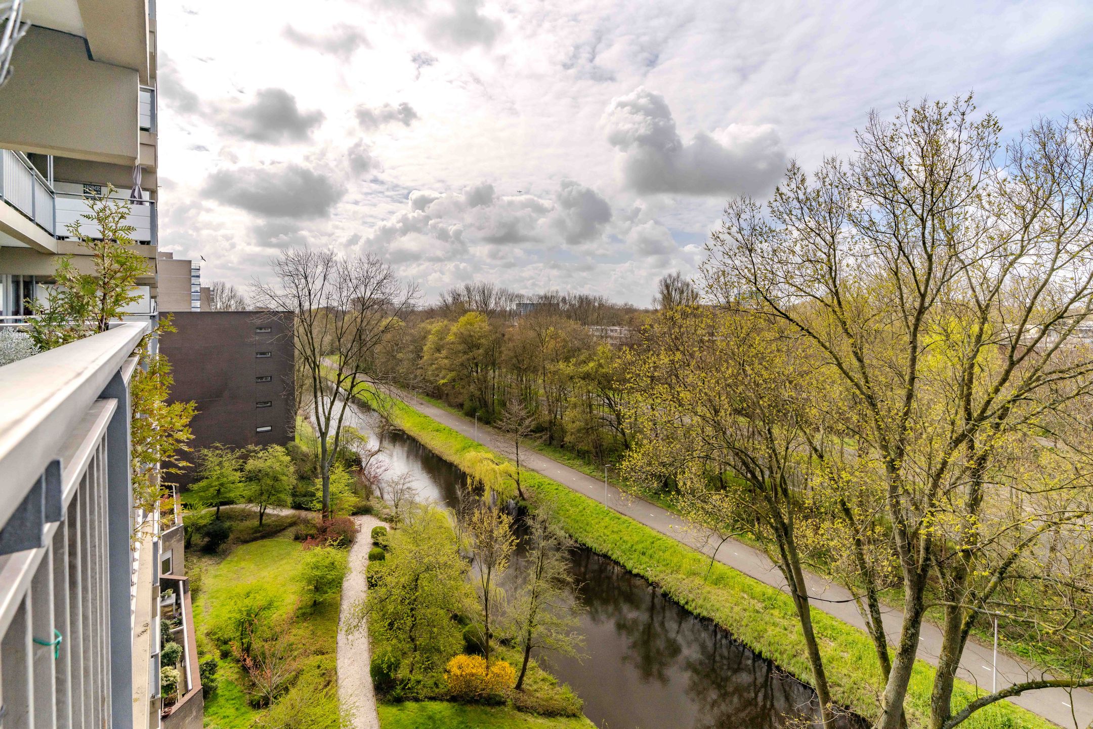 Foto 18 van Aart van der Leeuwlaan 38