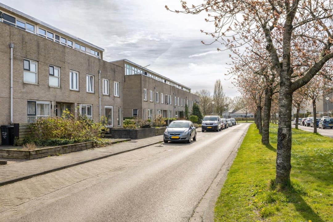 Foto 47 van De Ploeglaan 12