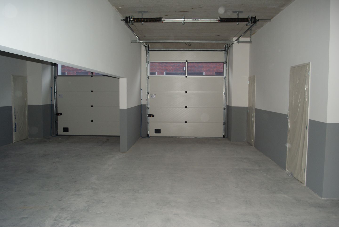 View photo 2 of Parallelweg 73