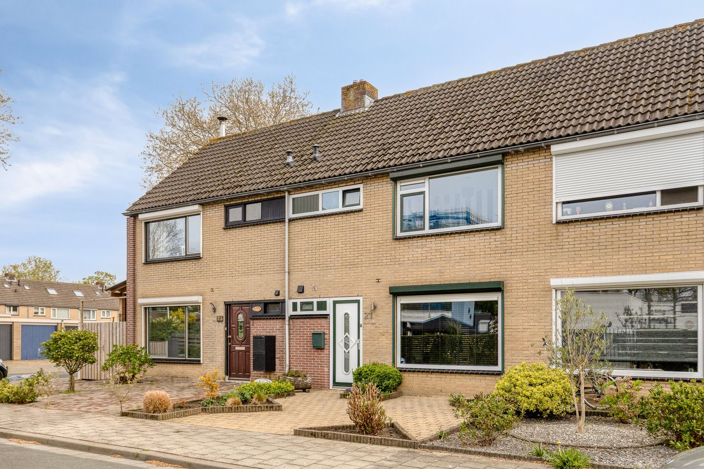 Spacious move-in ready terraced house with four bedrooms — 29