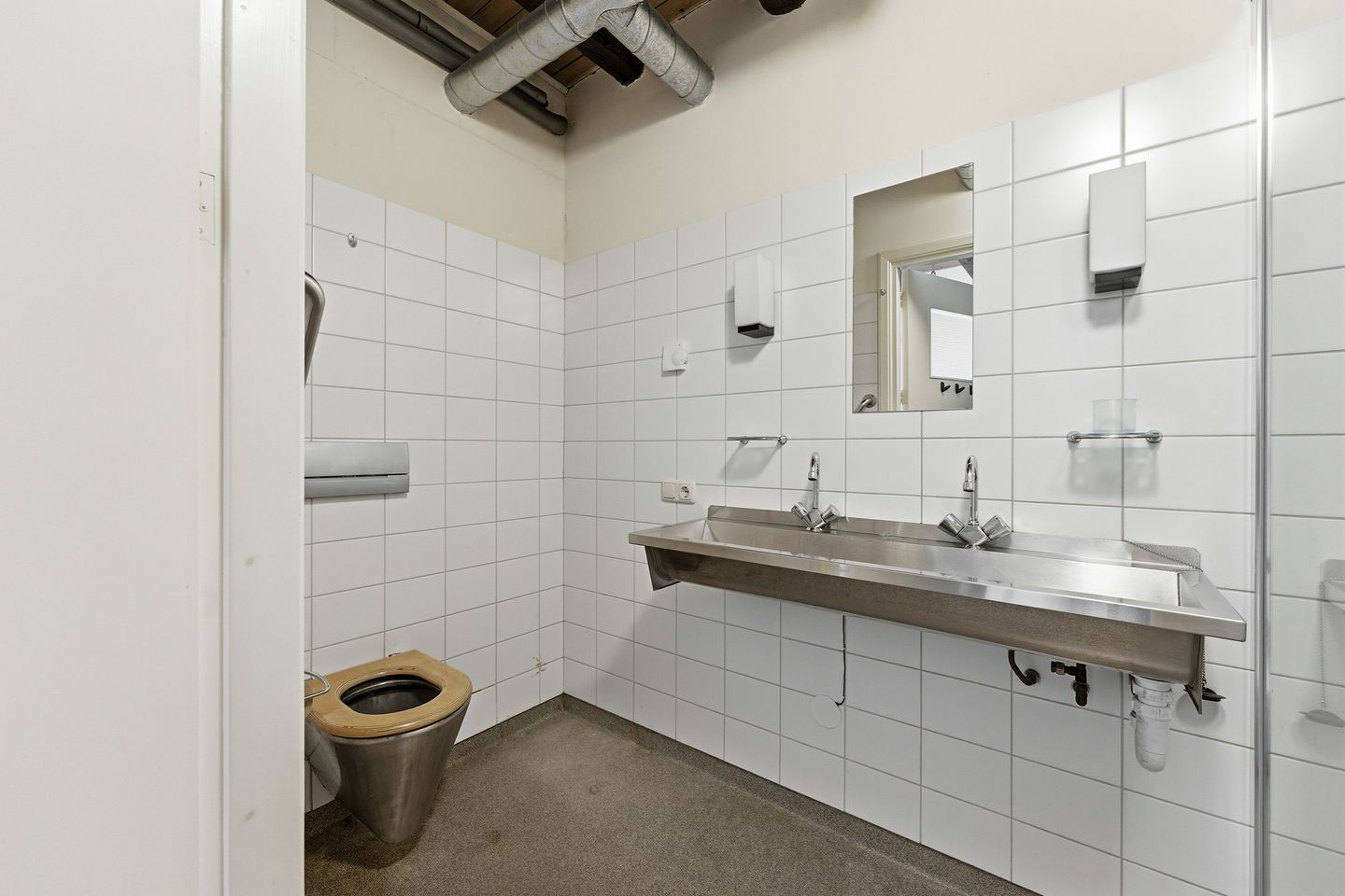 Photo 29 of Nieuwendijk 10