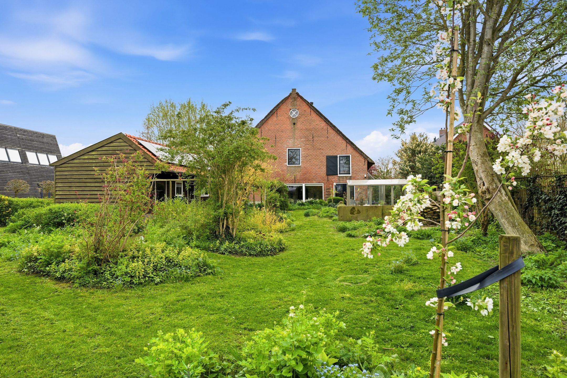 Photo 72 of Nieuwendijk 10