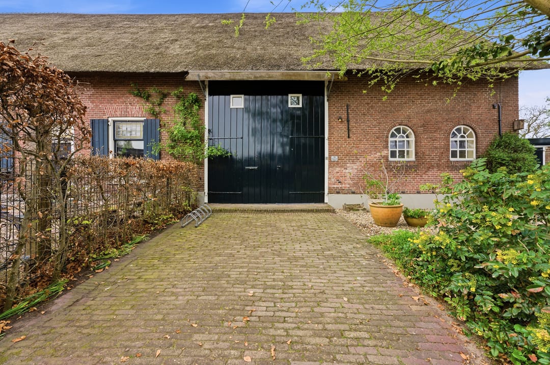 Photo 106 of Nieuwendijk 10