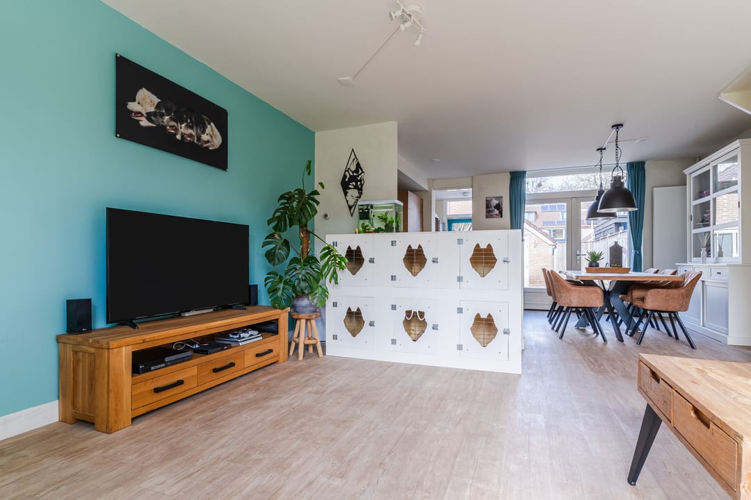 Foto 8 van Duiker 104