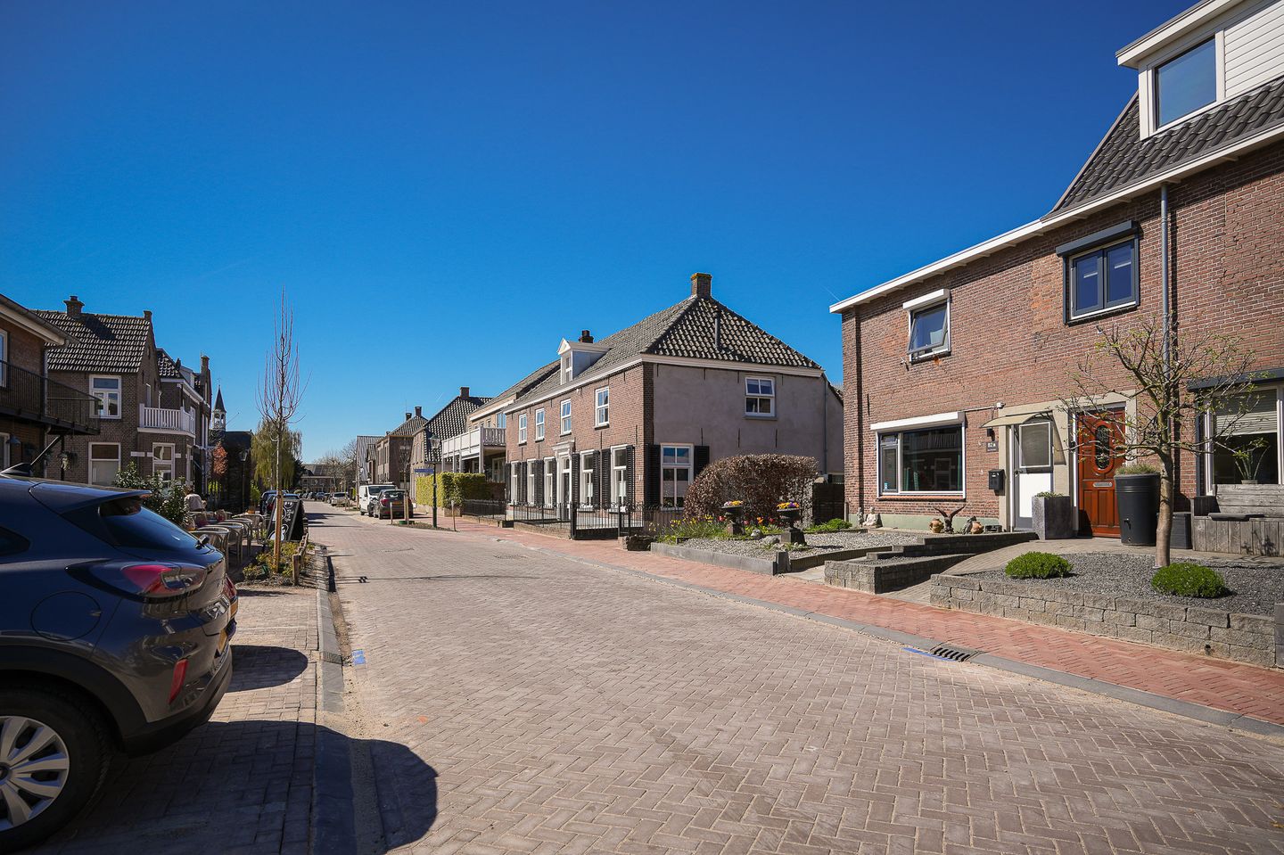 Surprisingly spacious terraced house with six bedrooms in Wamel village centre — 44
