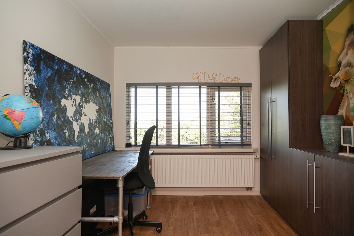 Surprisingly spacious terraced house with six bedrooms in Wamel village centre — 20