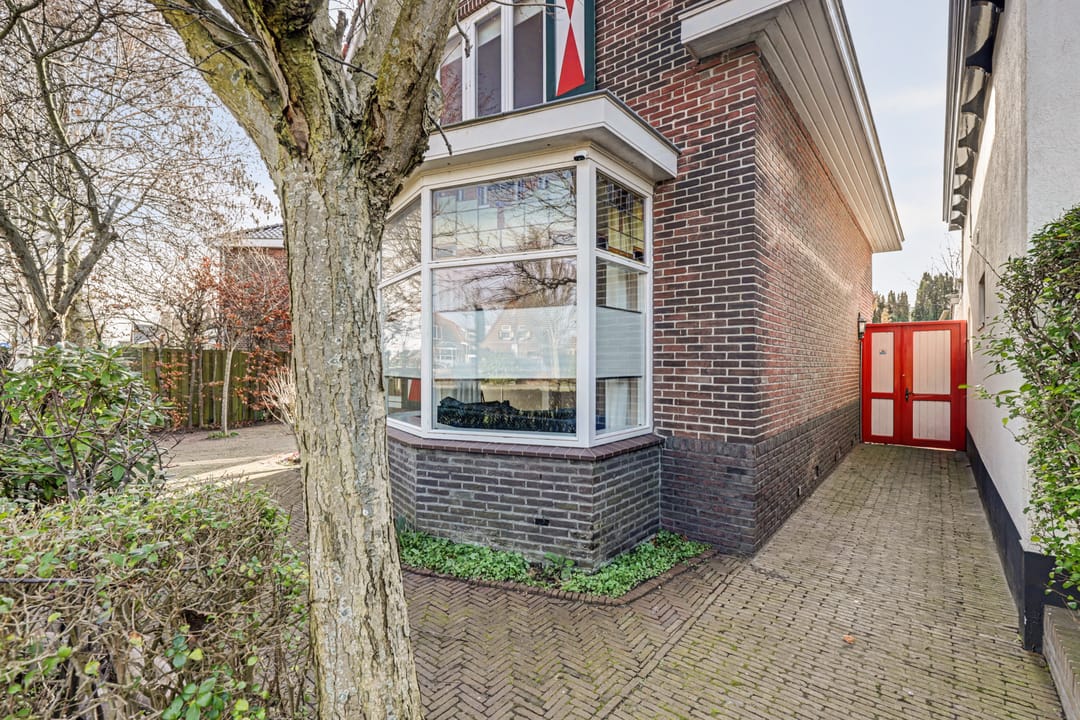 Foto 38 van Stationsweg 2