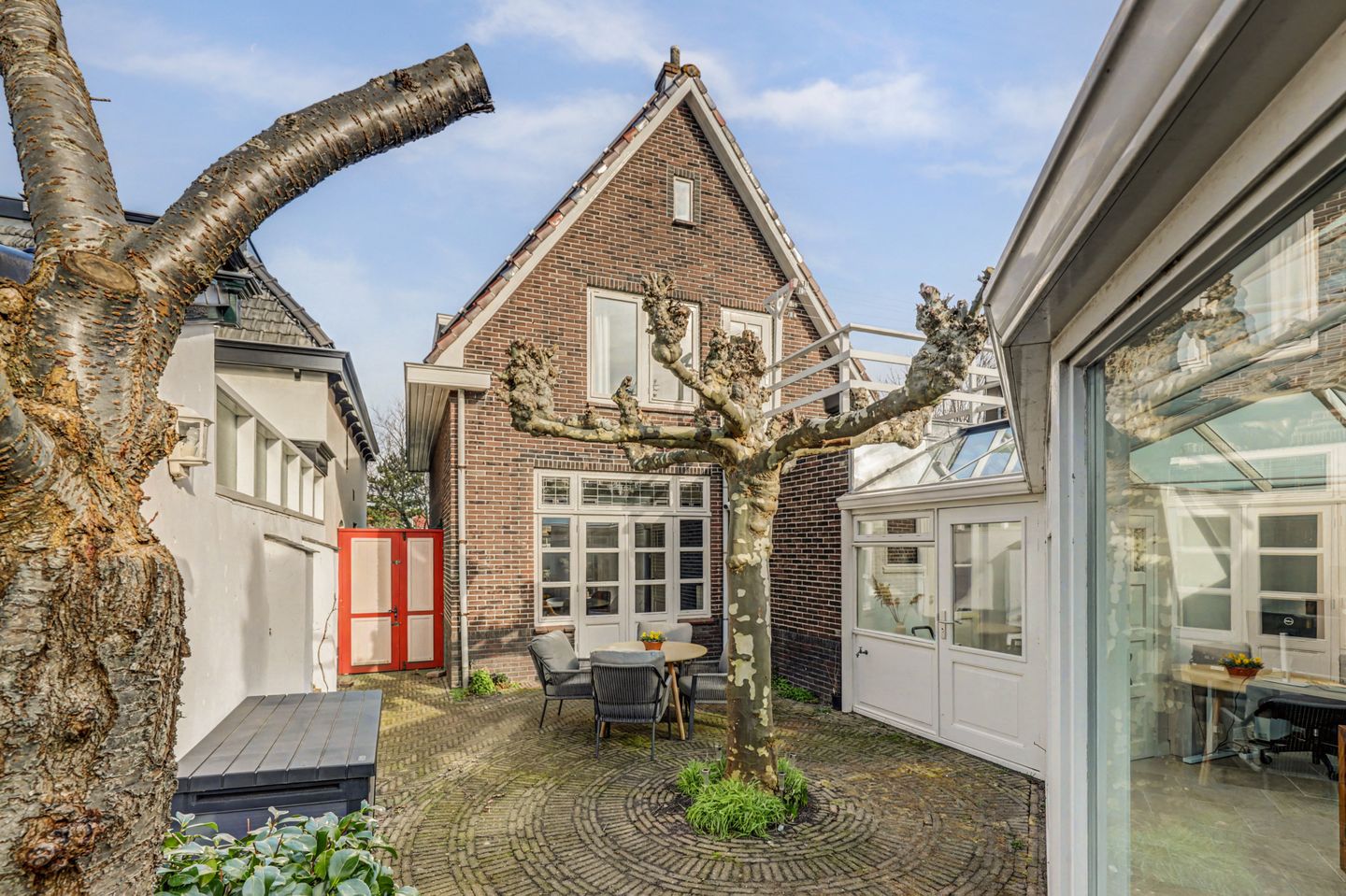 Foto 29 van Stationsweg 2