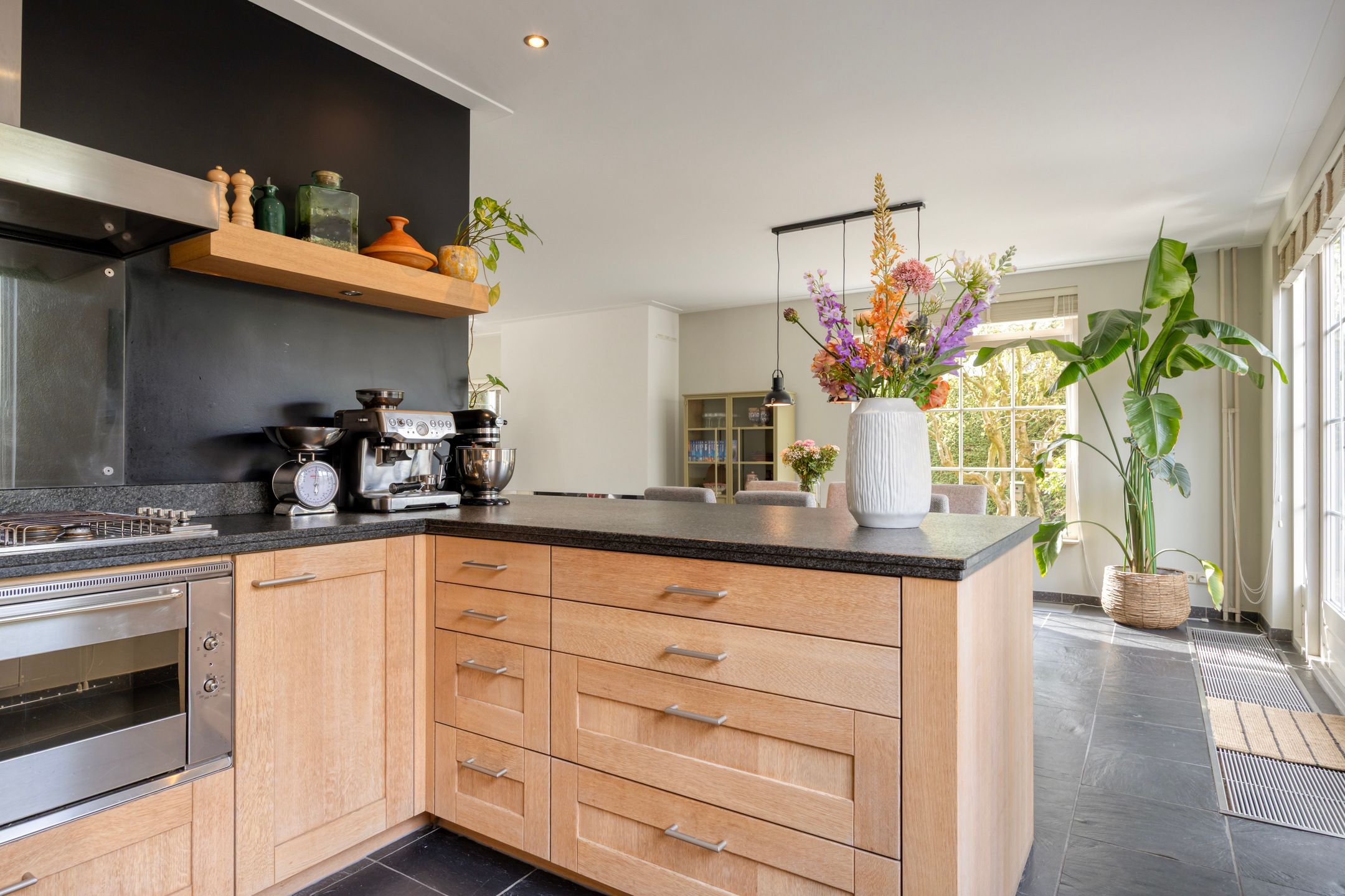 Foto 18 van Eikenlaan 1