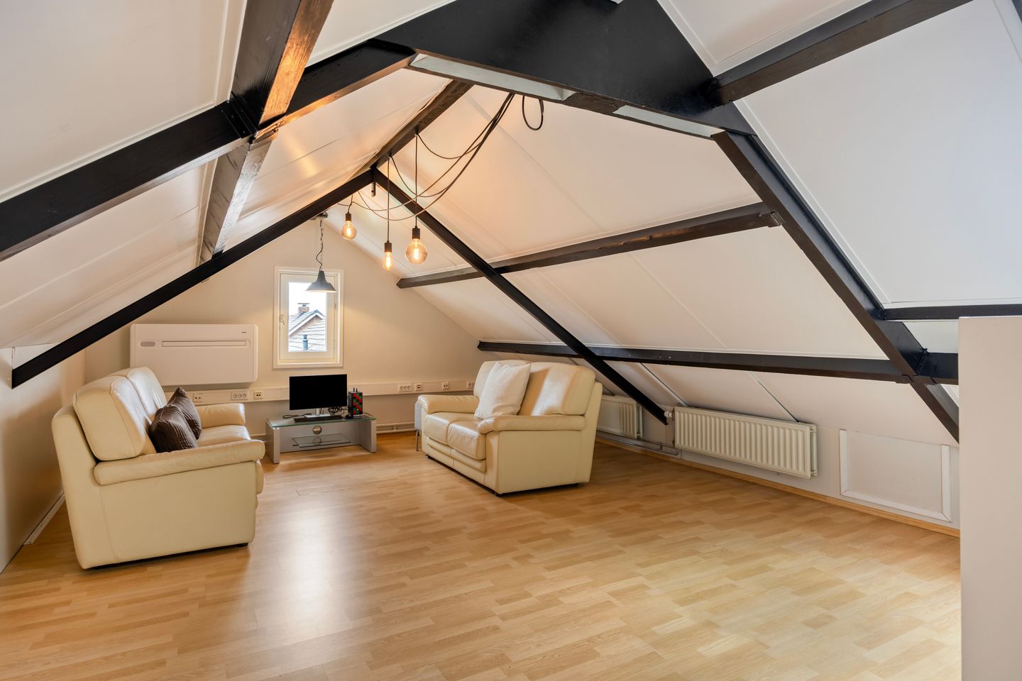 Foto 34 van Eikenlaan 1