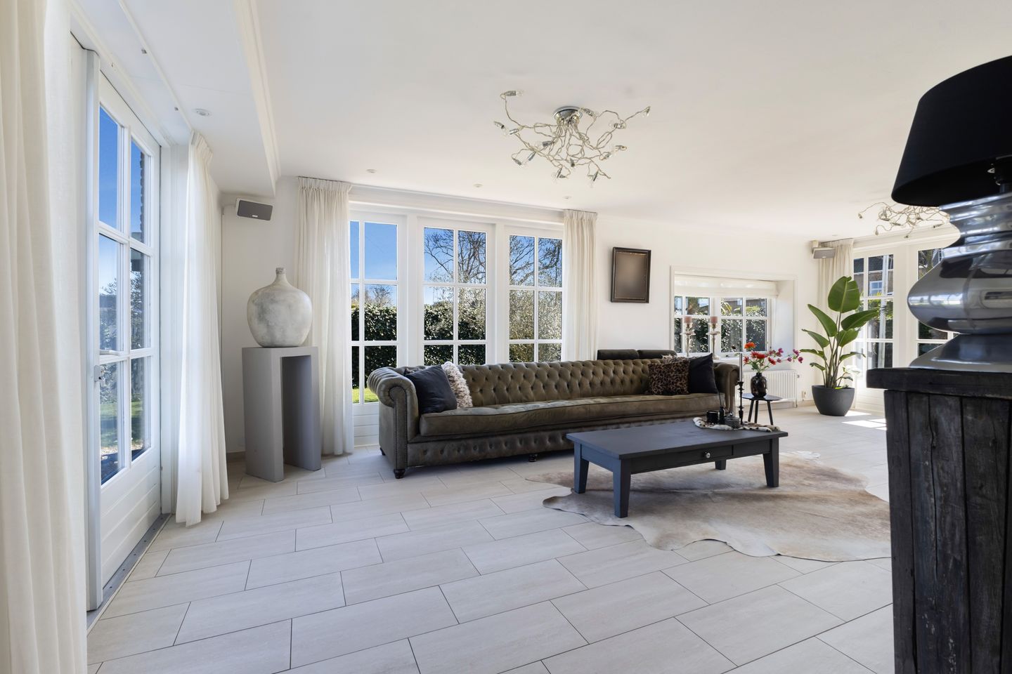 Spacious Detached Villa with Large Garden and Double Garage in Klaaswaal — 14