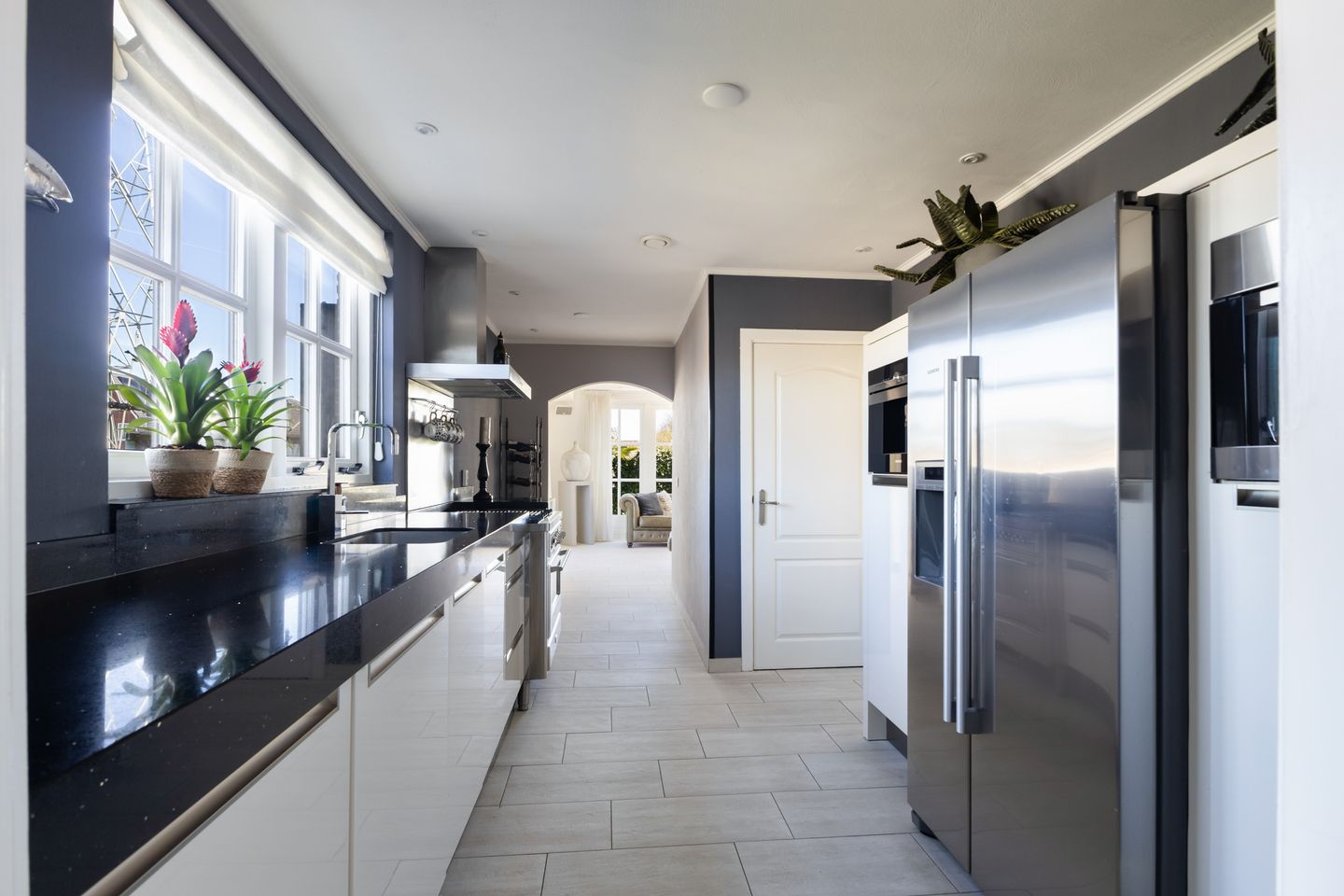 Spacious Detached Villa with Large Garden and Double Garage in Klaaswaal — 20