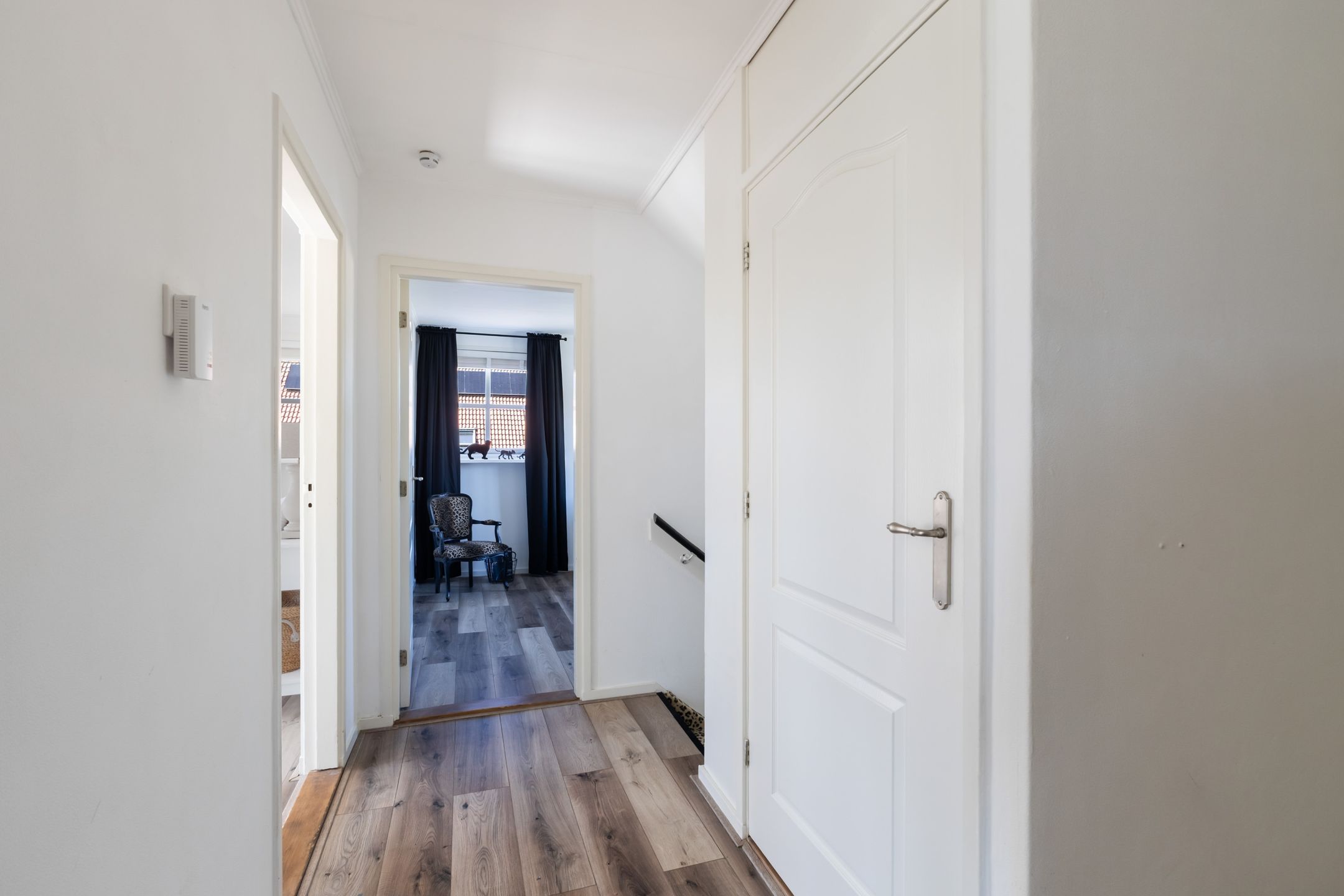 Spacious Detached Villa with Large Garden and Double Garage in Klaaswaal — 24