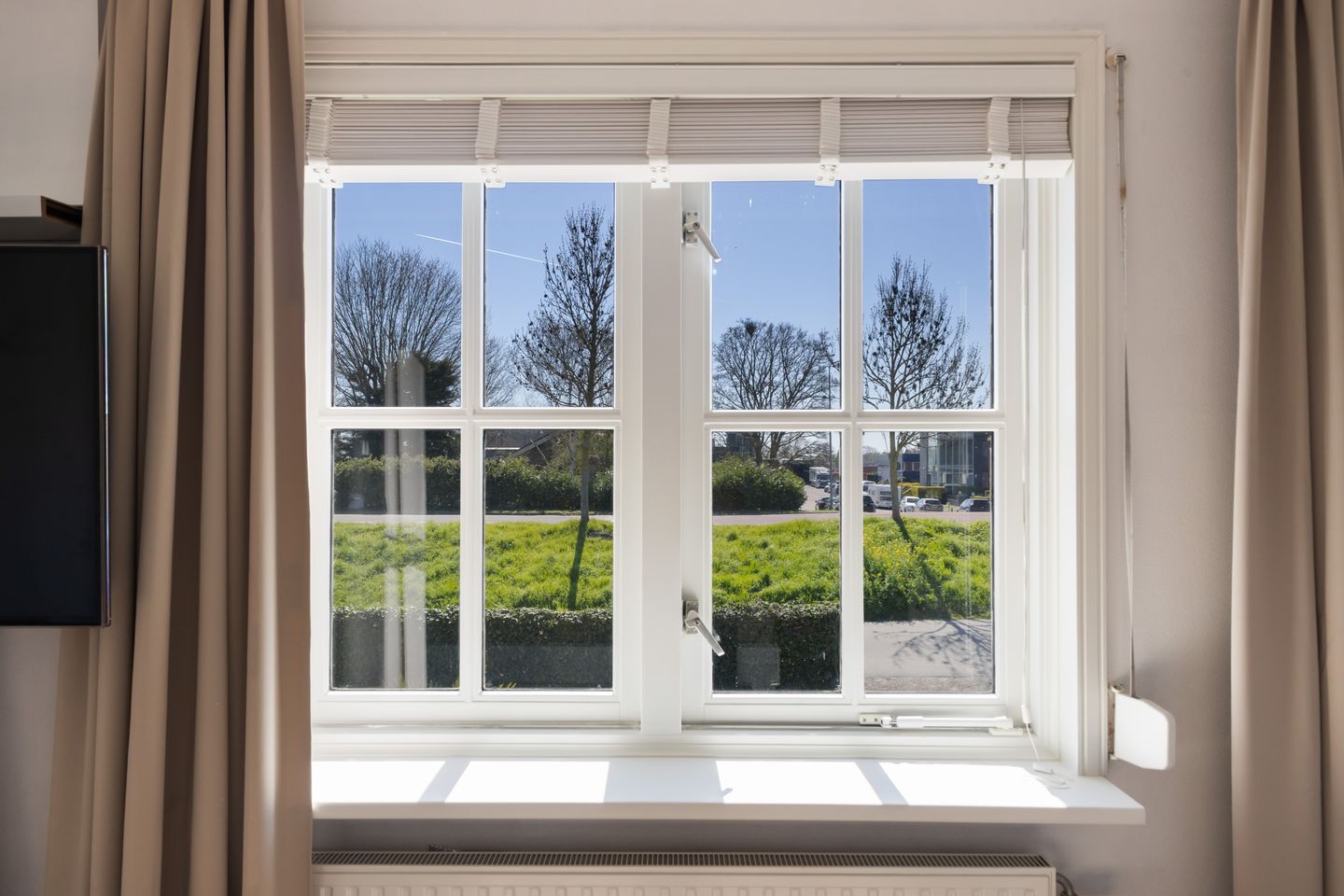 Spacious Detached Villa with Large Garden and Double Garage in Klaaswaal — 29