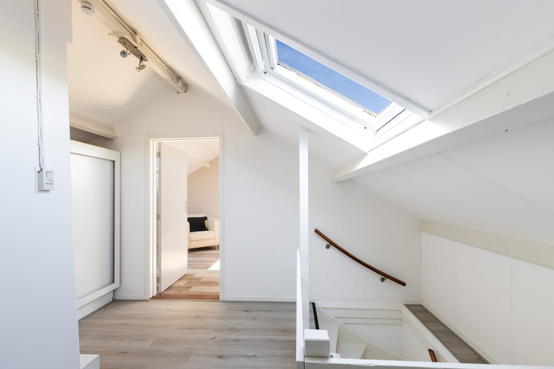 Spacious Detached Villa with Large Garden and Double Garage in Klaaswaal — 41
