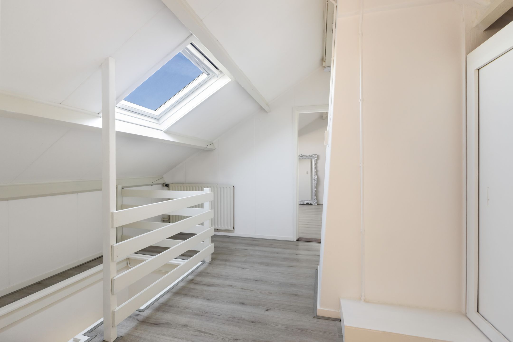 Spacious Detached Villa with Large Garden and Double Garage in Klaaswaal — 42