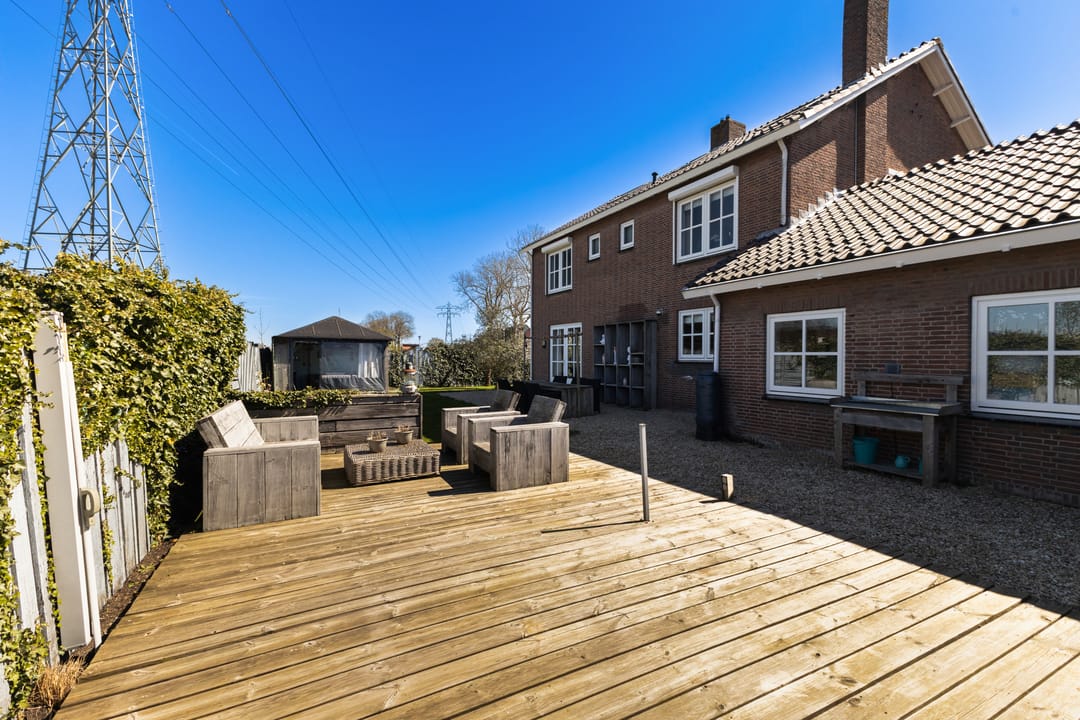 Spacious Detached Villa with Large Garden and Double Garage in Klaaswaal — 56