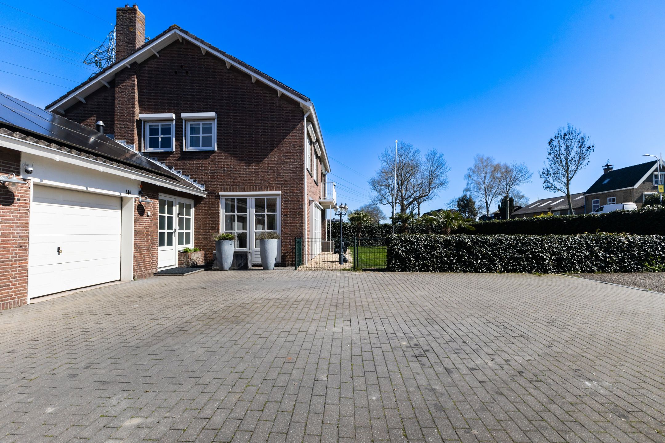 Spacious Detached Villa with Large Garden and Double Garage in Klaaswaal — 63