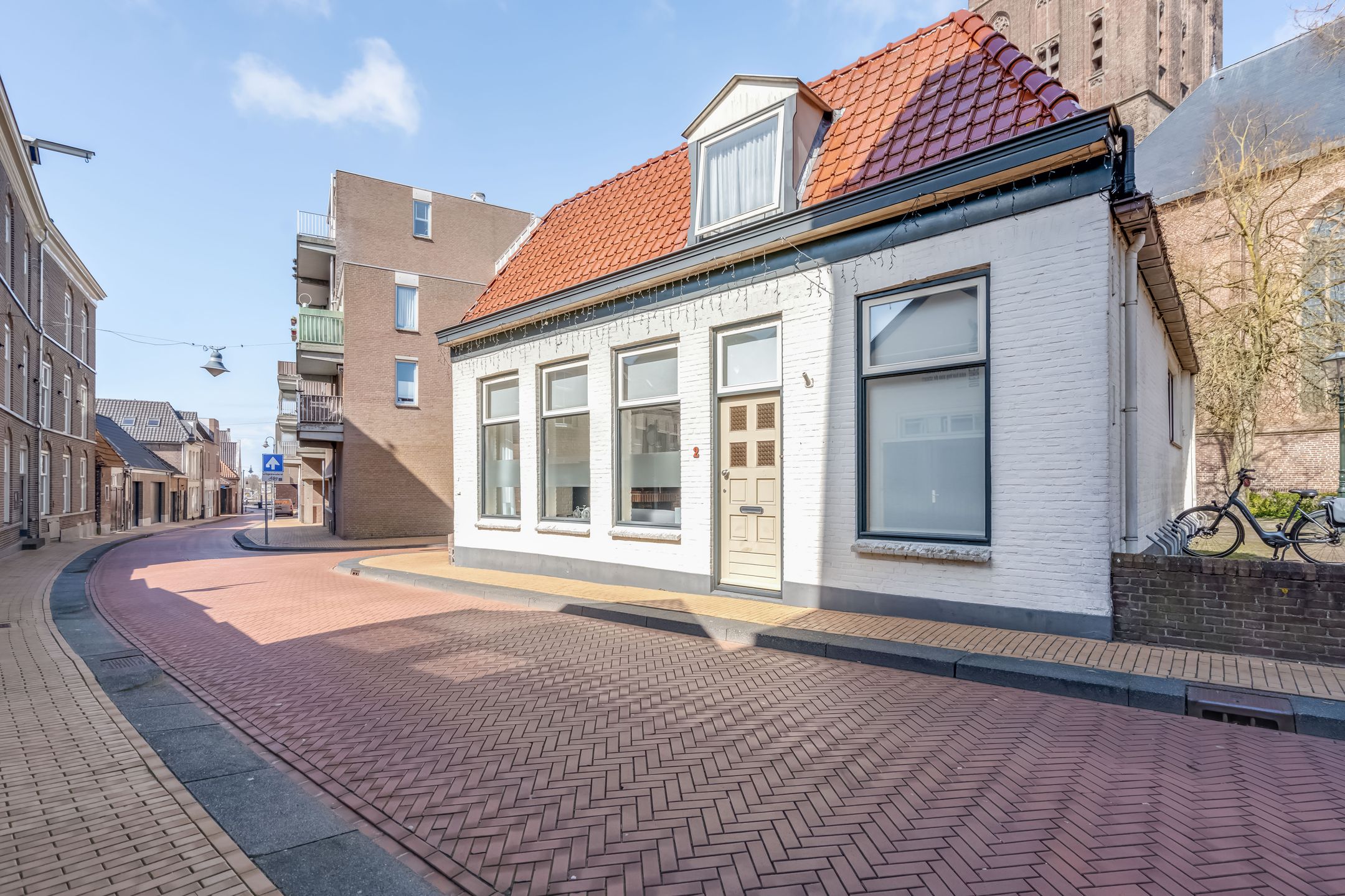 Foto 3 van Neerwoldstraat 2