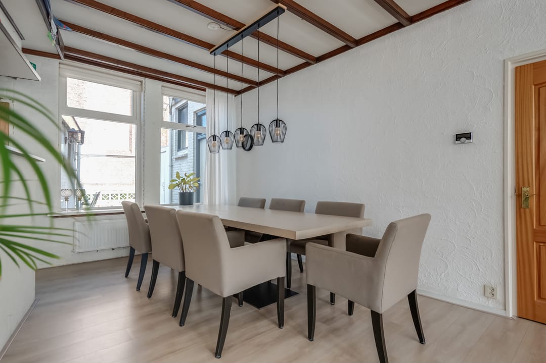 Foto 16 van Neerwoldstraat 2