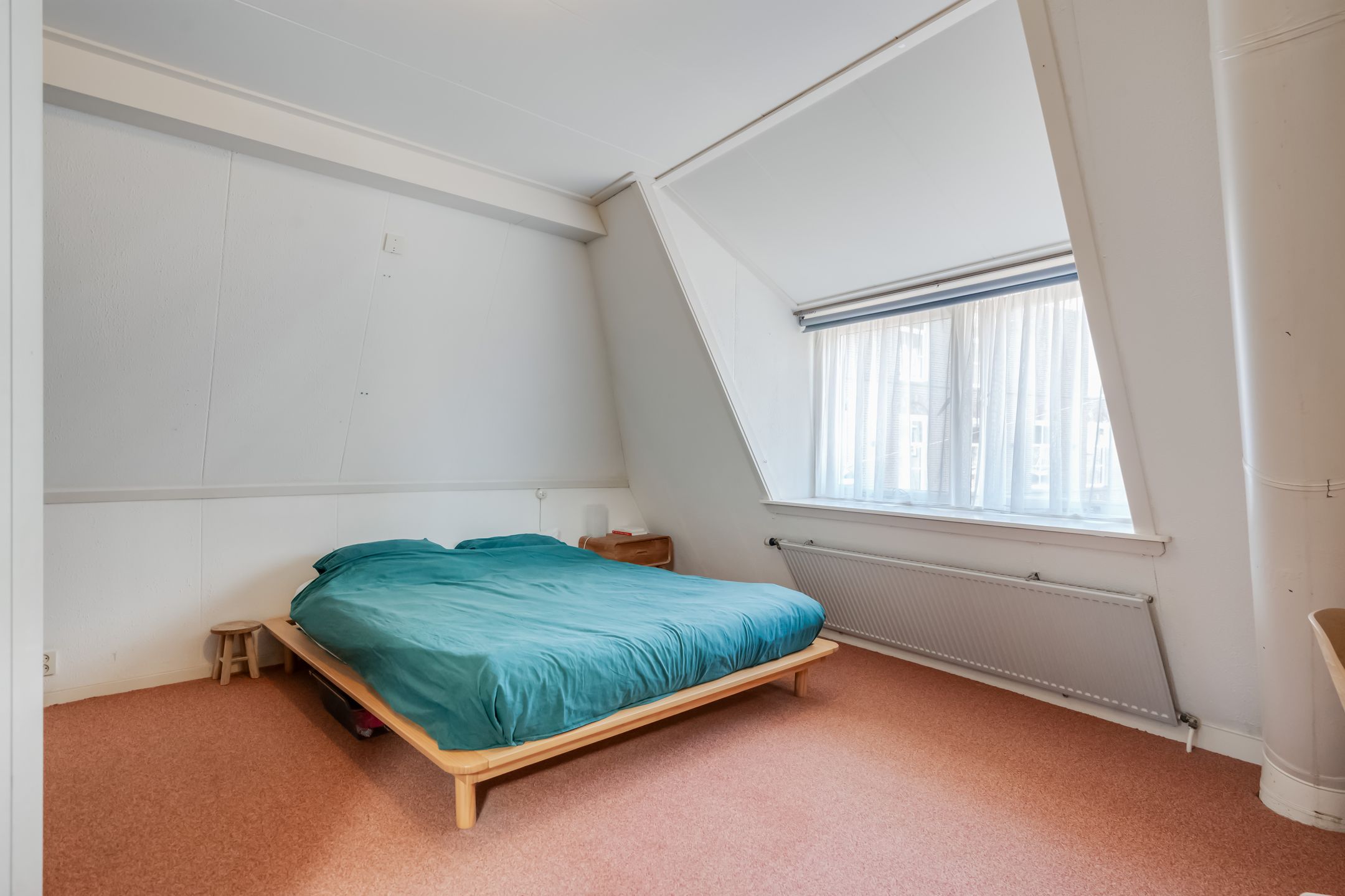 Foto 33 van Neerwoldstraat 2