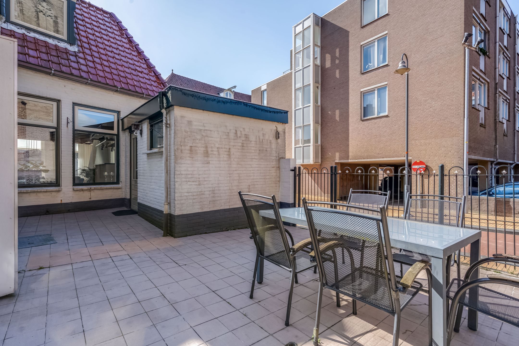 Foto 42 van Neerwoldstraat 2