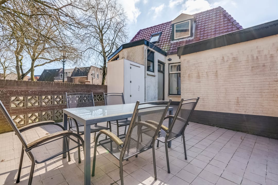 Foto 43 van Neerwoldstraat 2